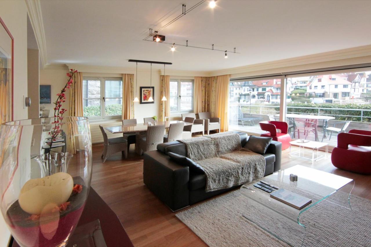Fairway Apartment クノック・ヘイスト エクステリア 写真