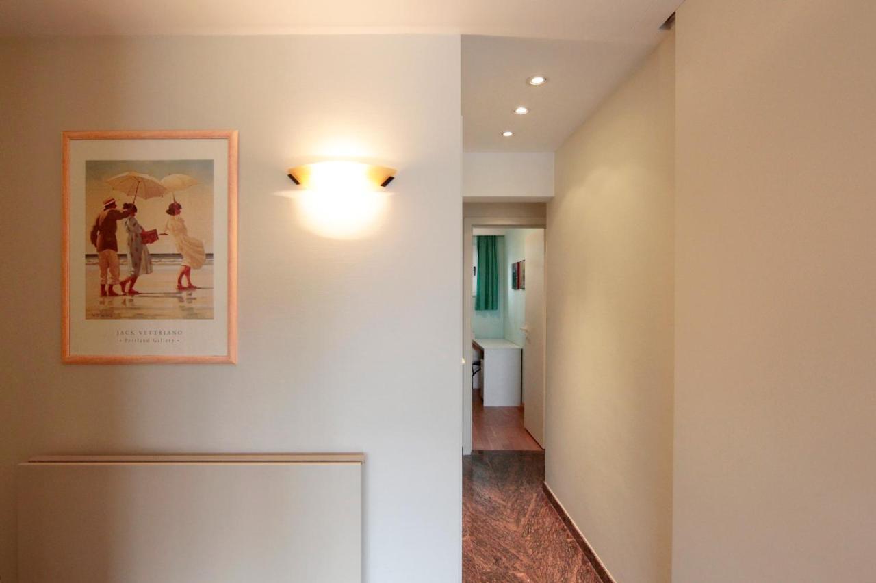 Fairway Apartment クノック・ヘイスト エクステリア 写真